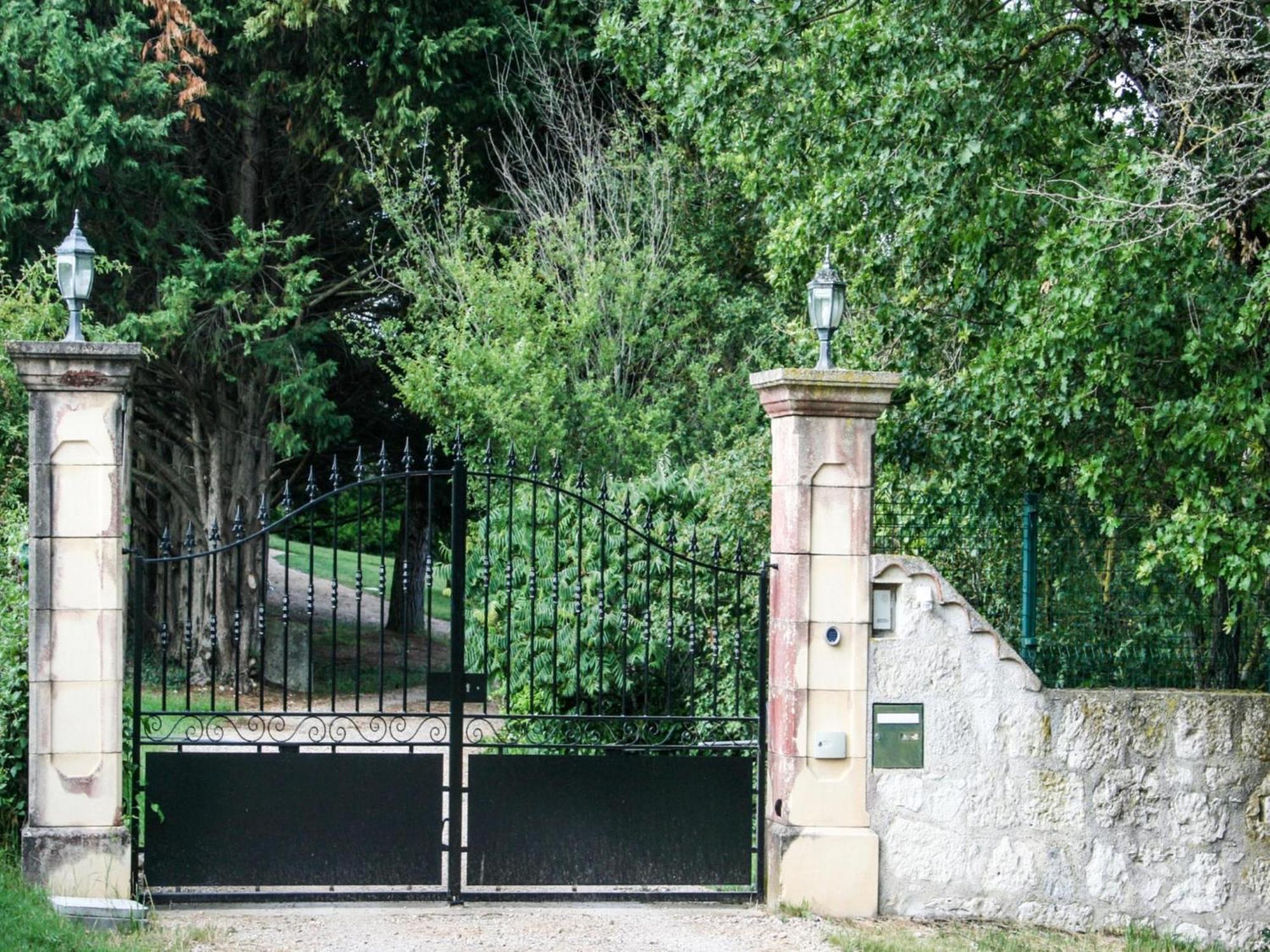 Gites De Saint Maurin מראה חיצוני תמונה